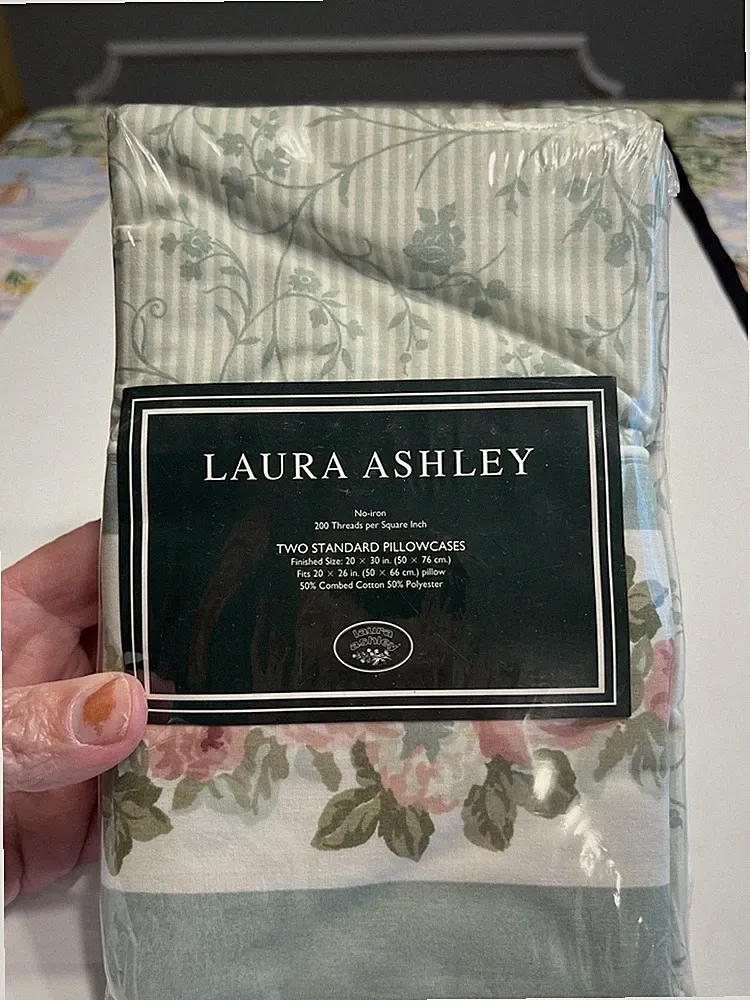 Laura Ashley Cottage Rose Green Striped Floral Standard Pillowcases (2) New