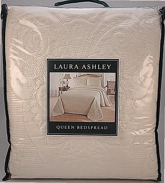 Laura Ashley La Vinance Queen Bedspread - Cream