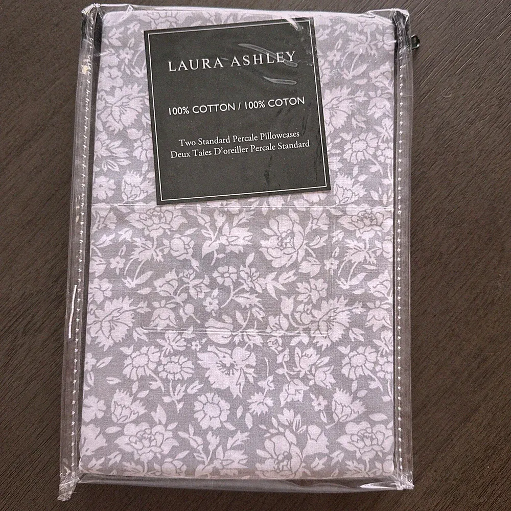 Laura Ashley Standard Pillowcase Set 2 HEIRLOOM DITZY Floral 100%Cotton Gray NEW