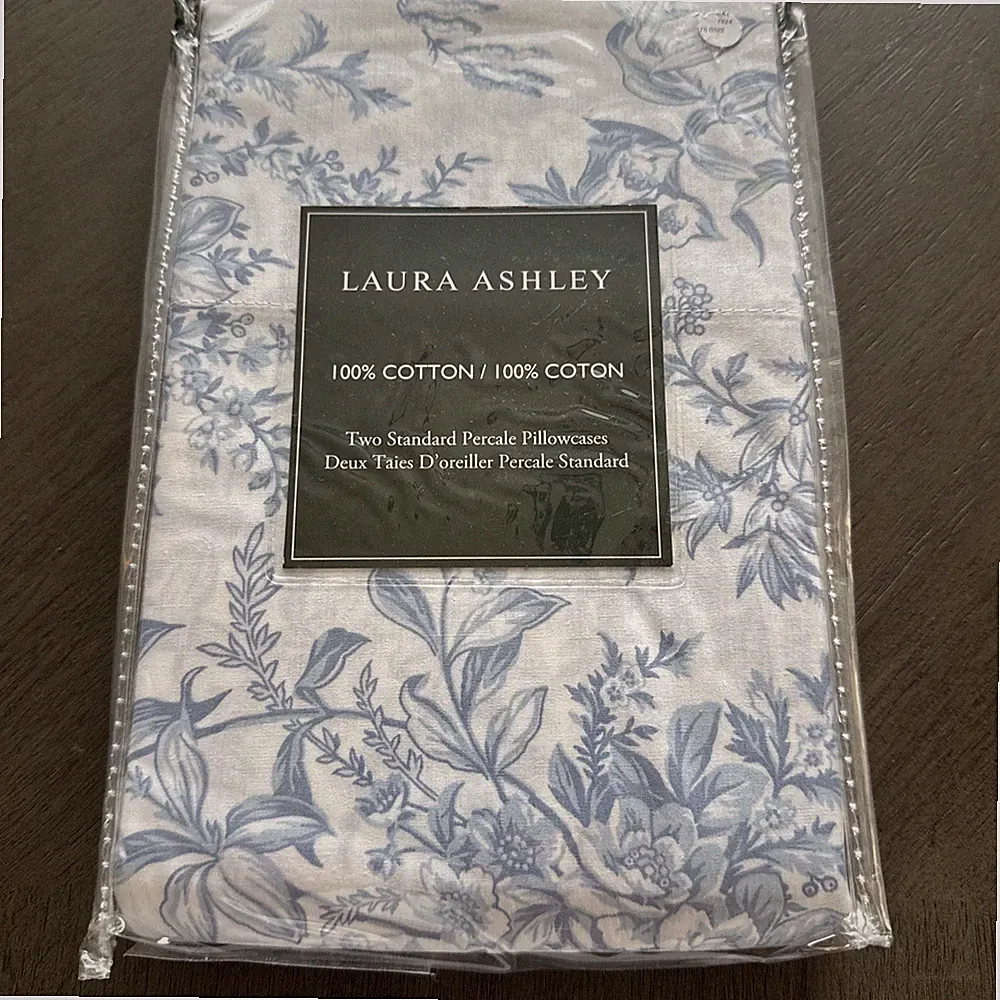 Set of 2 Laura Ashley BETINA Standard Pillowcases White & Blue Floral NWT