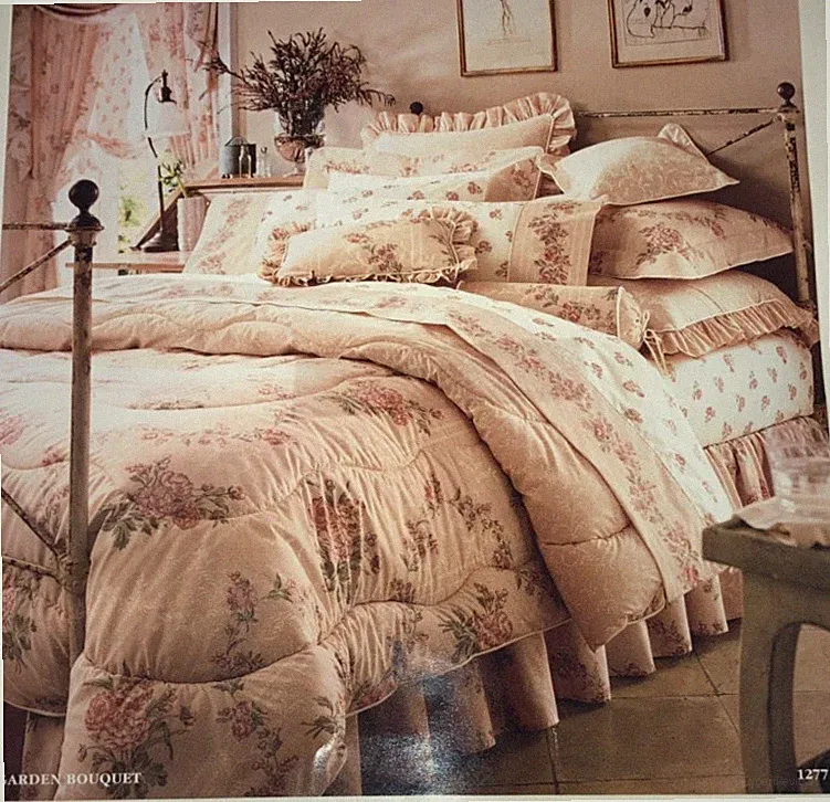 Vtg Laura Ashley Garden Bouquet Pink Peach Euro Pillow Shams Set of 2 NEW NIP