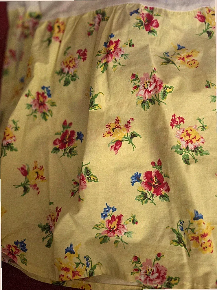 VTG NWOT LAURA ASHLEY KING BED SKIRT YELLOW FLORAL COTTON BLEND 14.5" DROP
